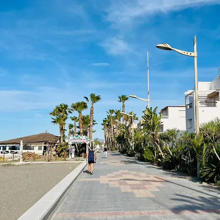 Laguna At *