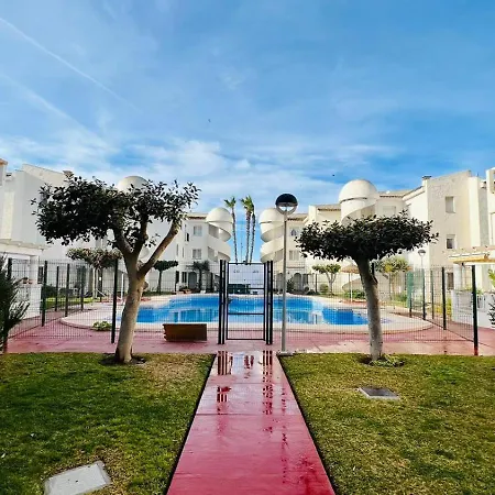 Apartment Laguna At *