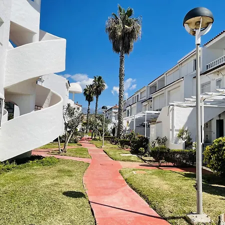 Apartment Laguna At *
